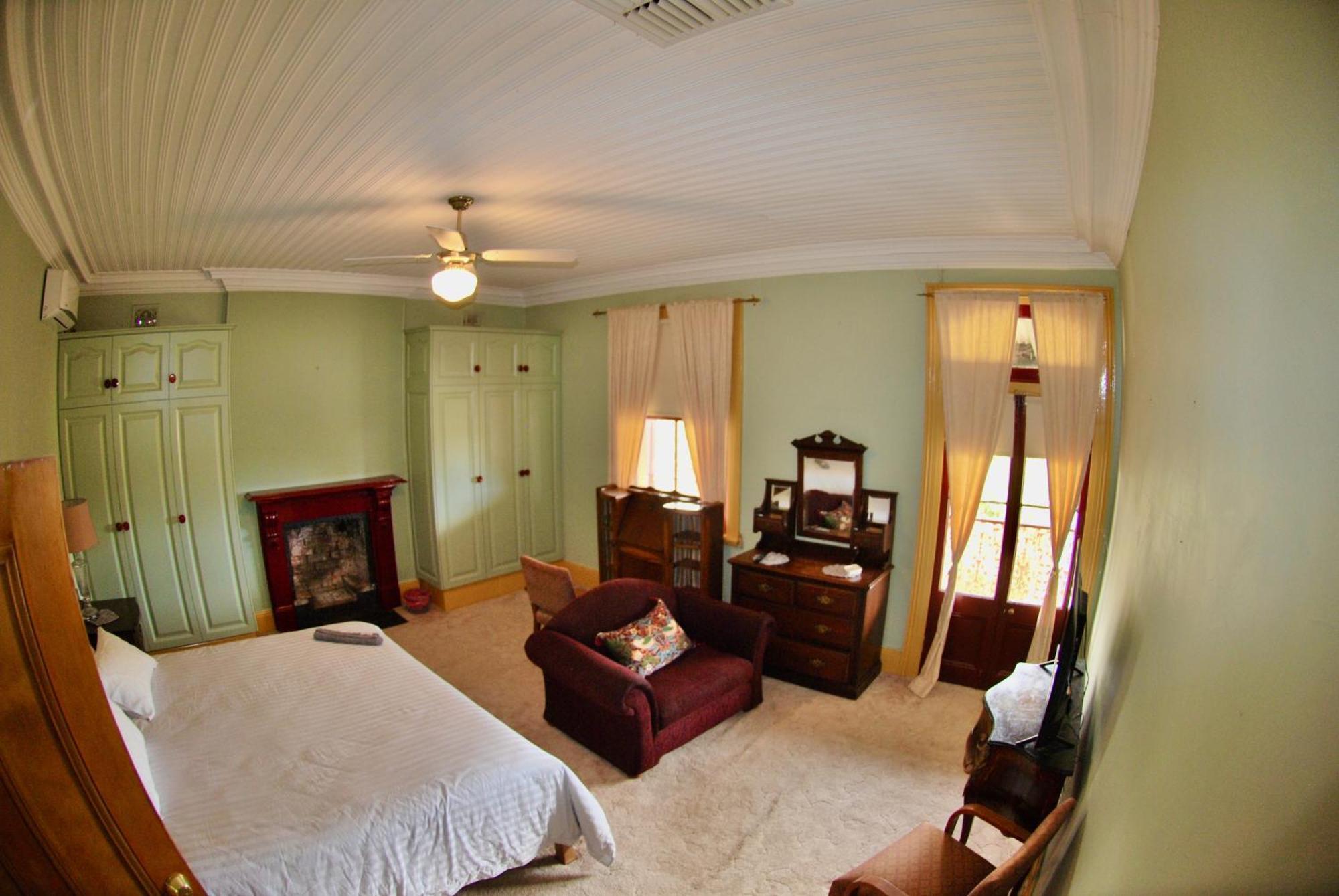 Historic Star Lodge And Station Masters House نارانديرا الغرفة الصورة